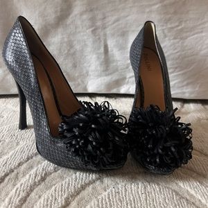 Snakeskin Pollini Italian designer heels! Barely worn size 41